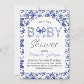 Elegant Blue Bow Toile de Jouy Floral Baby Shower Einladung (Vorderseite)