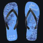 Elegant Blue Chinoiserie Chic Wedding Just Married Badesandalen<br><div class="desc">Mit einer chinoiserie Illustration von Blumenmuster auf blauem Hintergrund und Hochzeitbegriffen Typografie sind diese eleganten Flip Flops eine hübsche Idee für Ihre Hochzeit. Sie fügen Ihrem Hochzeitstag, Junggeselinnen-Abschied oder anderen Feierlichkeiten eine stilvolle Glamour hinzu. Strich Anpassen Sie es mit Ihrer Formulierung durch die Vorlagenfelder. Wenn Sie gewollt haben, um den...</div>