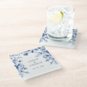 Elegant Blue Chinoiserie Floral Botanical Wedding Glasuntersetzer (Schrägansicht)