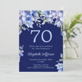 Elegant Blue Floral 70. Geburtstag Einladung (Stehend Vorderseite)
