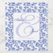 Elegant Blue Floral Ampersand Hochzeit Weinetikett (Einzelnes Label)