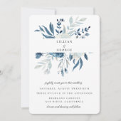 Elegant Blue Floral Bouquet Wedding Einladung (Vorderseite)