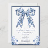 Elegant Blue Floral Coquette Bow Boy Baby Shower Einladung (Vorderseite)