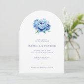 Elegant Blue Floral Wedding Invitation Einladung (Stehend Vorderseite)