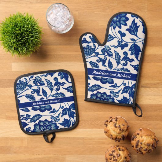 Elegant Blue French Country Chinoiserie Name Ofenhandschuh & Topflappen-Set (Oben Unten)