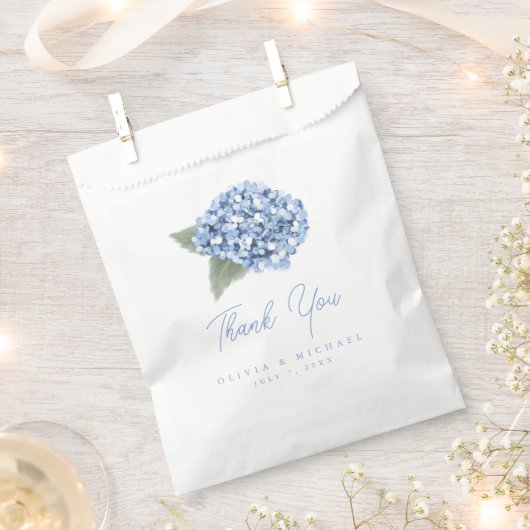 Elegant Blue Hydrangea Floral Wedding Geschenktütchen (Ausgeschnitten)