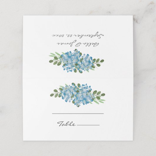 Elegant Blue Hydrangea Floral Wedding Platzkarte (Außenseite Aufgefaltet)
