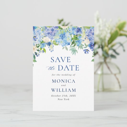 Elegant Blue Hydrangea Floral Wedding Save The Date (Stehend Vorderseite)