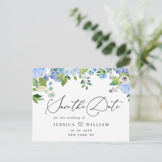 Elegant Blue Hydrangea Wedding Save the Date OR Postkarte (Stehend Vorderseite)