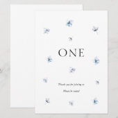 Elegant Blue Hydrangea Wedding Tischnummer Name (Vorne/Hinten)