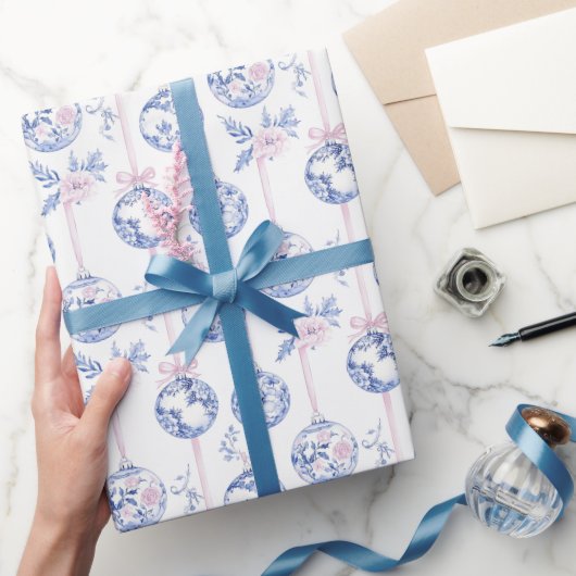 Elegant Blue & Pink Toile Christmas Ornaments Wrap Geschenkpapier (Schenken)