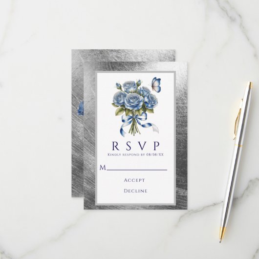 Elegant Blue Roses Butterfly Silver Wedding RSVP Karte (Vorderseite/Rückseite Beispiel)