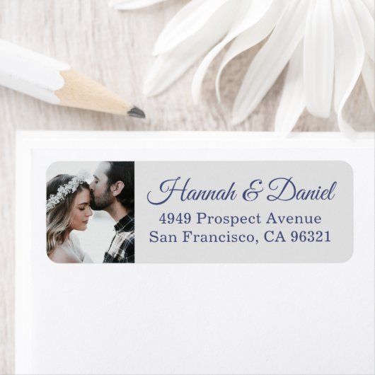 Elegant Blue Script Foto Wedding Rücksendeadresse (Insitu)