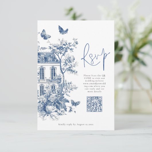 Elegant Blue Toile De Jouy QR Code Wedding RSVP Karte (Stehend Vorderseite)