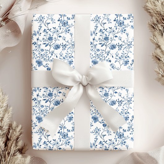 Elegant Blue & White Floral Toile Botanical Geschenkpapier