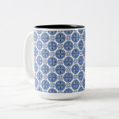 Elegant blue& white Moroccan  pattern  Zweifarbige Tasse (Vorderseite Links)