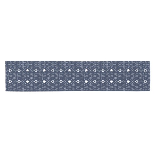 Elegant Blue White Scandinavian Christmas Kurzer Tischläufer (Horizontal)