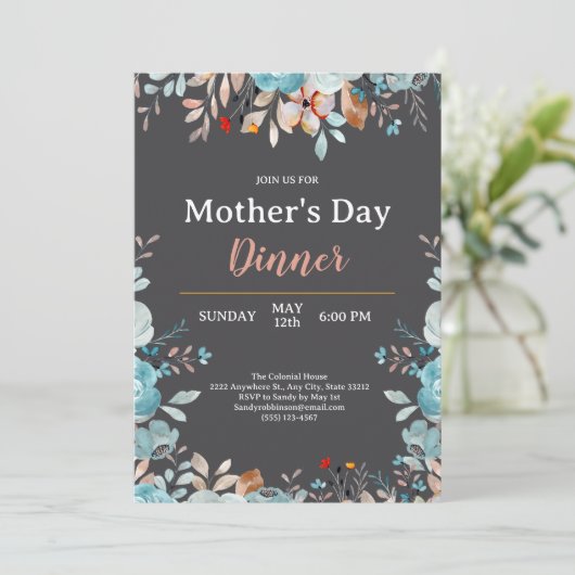 Elegant Blue Wildblumen Mint Mother Day Dinner Einladung (Stehend Vorderseite)