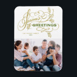 Elegant Blühend Foto der Grüße der Jahreszeit Magnet<br><div class="desc">Die Grüße der Saison! Senden Sie herzliche Grüße in dieser Saison mit diesem anpassbaren Foto-Magneten der Saison. Es enthält ein skurriles Skript mit Laub Akzenten. Personalisieren Sie Ihre Daten, indem Sie Ihr eigenes Foto, Ihren Namen und Ihre Nachricht hinzufügen. Dieser elegante Grußmagnet der Saison ist auch auf anderen Cardstock erhältlich....</div>