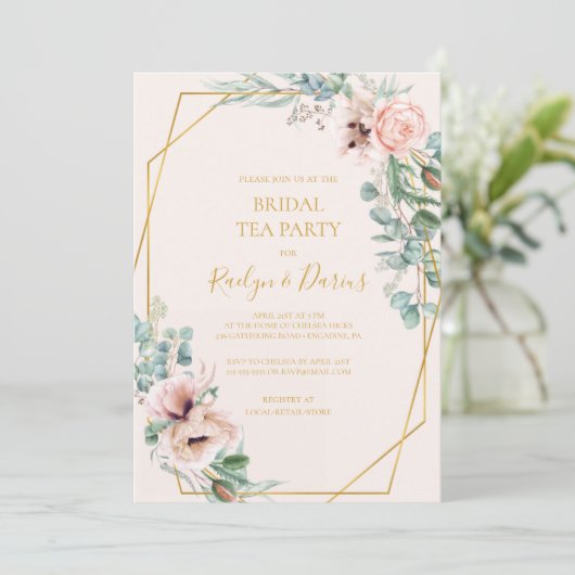 Elegant Blush Floral | Pastel Bridal Tee Party Einladung (Stehend Vorderseite)