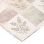 Elegant Boho Purple Quilt Floral Patchwork Pattern Tischdecke (Schrägansicht)