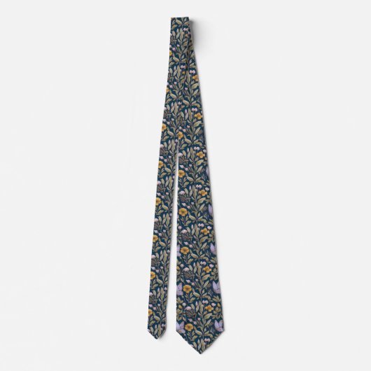 Elegant Botanical Pattern with Butterflies on Dark Krawatte (Rückseite)