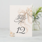 Elegant Bow Floral Table Number Einladung (Stehend Vorderseite)