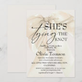 Elegant Bow She's Tying the Knot Bridal Shower Einladung (Vorne/Hinten)