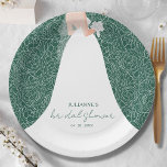Elegant Bride auf Emerald Green Brautparty Pappteller<br><div class="desc">Eine Braut in ihrem Hochzeitskleid über einer weißen Rose auf smaragdgrünem (oder farbigem) Hintergrund,  ist eine schöne Ergänzung zu Ihrem Brautparty. PASSENDE Artikel in unserem Geschäft.</div>