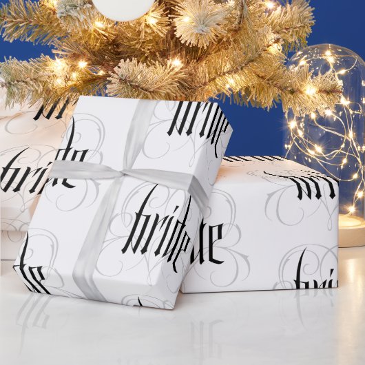 Elegant Bride Lettering Wedding Heart Extravagant  Geschenkpapier (Feiertage)