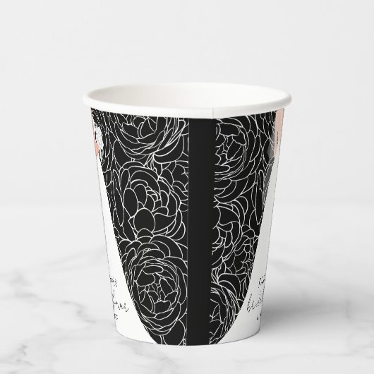 Elegant Bride on Black Pappbecher (Rechts)