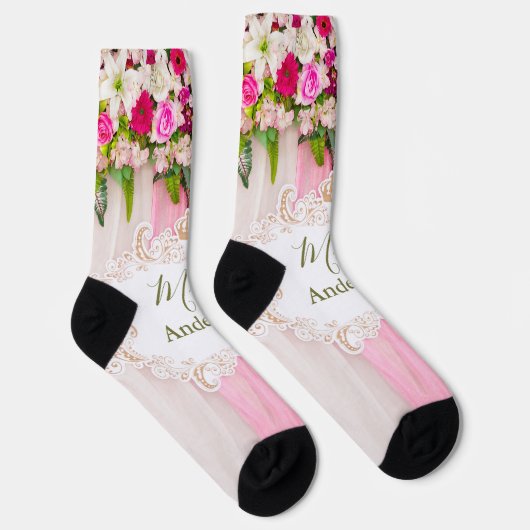 Elegant Bright Pink Floral Wedding Mrs. Socken (Rechts)
