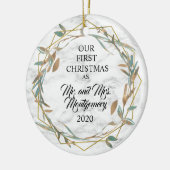 Elegant Bronze Greenery Verheiratete Weihnachten Keramik Ornament (Links)