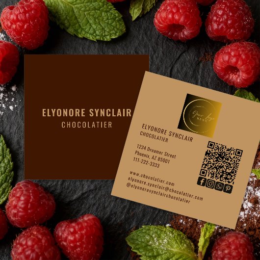 Elegant Brown Chocolatier Social Logo QR Code  Quadratische Visitenkarte