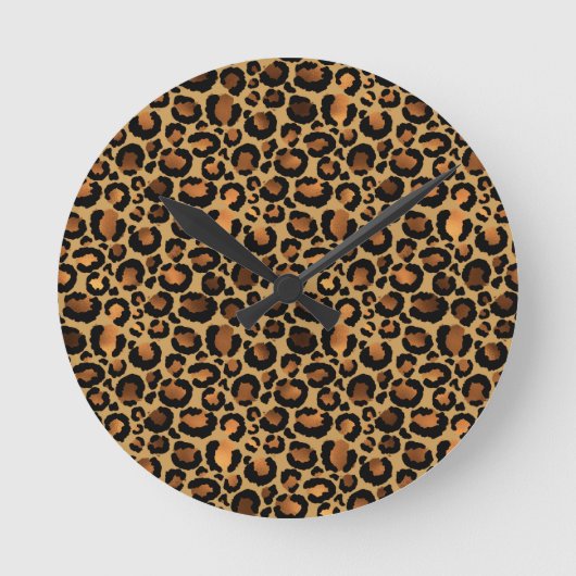 Elegant Brown Leopard Spots Wild Animal Glam Runde Wanduhr (Vorderseite)