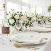 Elegant Brown Script Minimalist Wedding Wasserflaschenetikett