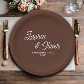 Elegant Brown Script Minimalistisch Wedding Pappteller
