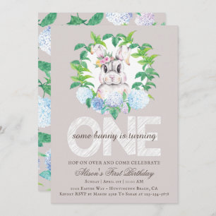 Elegant Bunny Floral Wreath Einladung