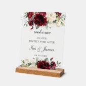 Elegant Burgund Ivory Floral Wedding Willkommen Acrylschild (Winkel)