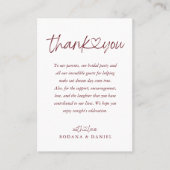 Elegant Burgundy Calligraphy Heart Wedding Platzkarte (Vorderseite)