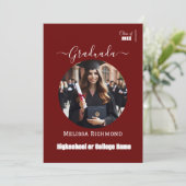 Elegant Burgundy Foto Spanisch Graduiert Ankündigung (Stehend Vorderseite)