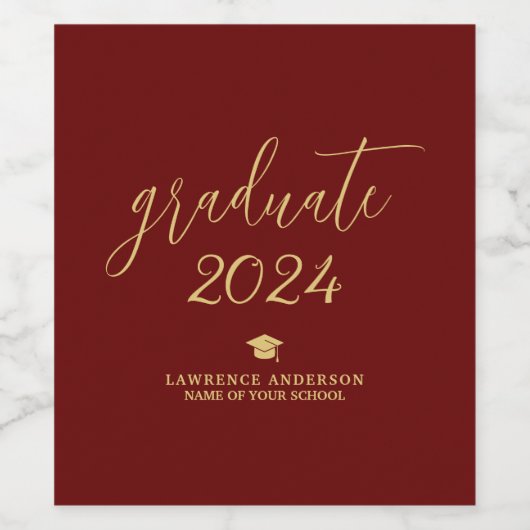 Elegant Burgundy Graduate 2024 Graduation Party Weinetikett (Einzelnes Label)