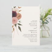 Elegant Burgundy Plum Floral Wedding Einladung (Stehend Vorderseite)