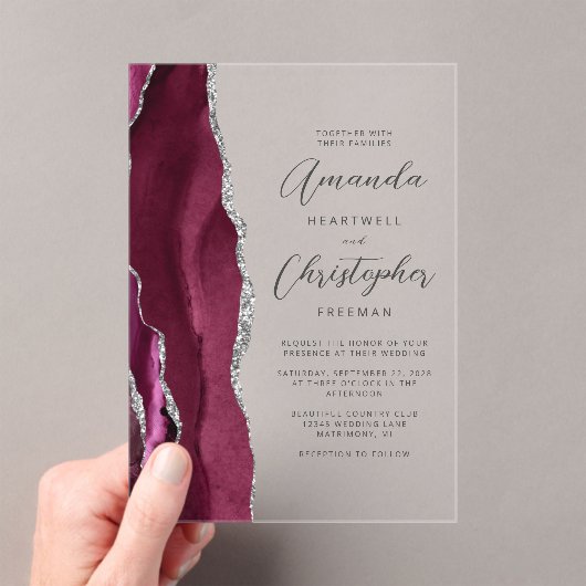 Elegant Burgundy Silver Agate Script Wedding Acryleinladungen (Insitu (Handheld))
