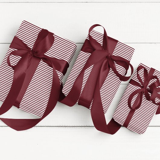 Elegant Burgundy Thin Striped Geschenkpapier