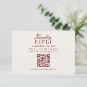 Elegant Burgundy Wedding QR Code RSVP Card Karte (Stehend Vorderseite)