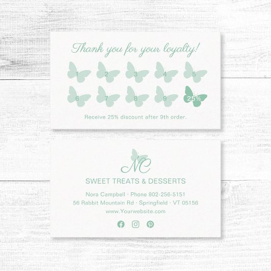 Elegant Butterfly Monogram Logo Minze Green Treuekarte