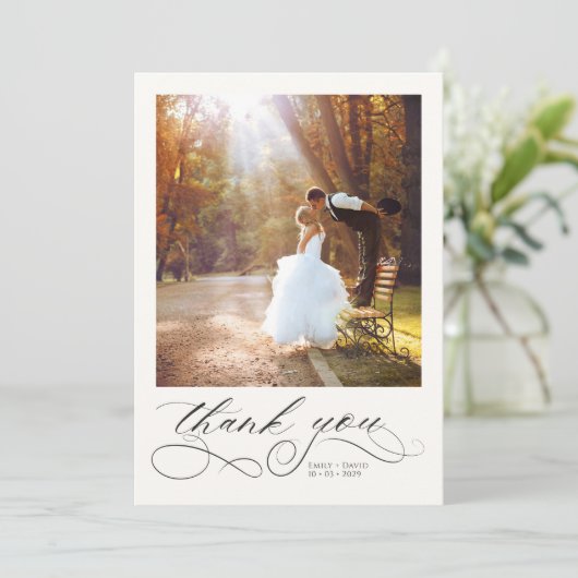 Elegant Calligraphy Modern Photos Wedding  Dankeskarte (Stehend Vorderseite)
