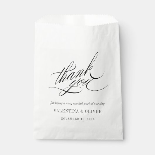 Elegant Calligraphy Wedding Geschenktütchen (Vorderseite)