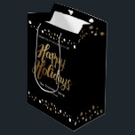 "Elegant Celebration" - Corporate Holiday Mittlere Geschenktüte<br><div class="desc">"Elegante Feier", eine Serie individueller Geschenktaschen, die der Weihnachtsfeier Ihres Unternehmens eine raffinierte Touch verleihen. Diese Taschen eignen sich hervorragend, um Kunden, Mitarbeitern, Freunden und der Familie Geschenke zu präsentieren und eine Mischung aus Eleganz und festlichem Beifall zu präsentieren. Jede Geschenktasche bietet "Happy Holidays" in einem schönen Goldskript und bringt...</div>